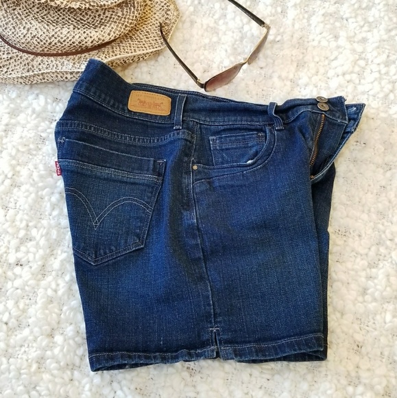 Levi's Pants - Levi's Jeans Womens Denim High waisted Shorts, Size 6